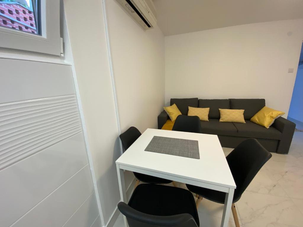 Apartamento Apartman Vir Exterior foto