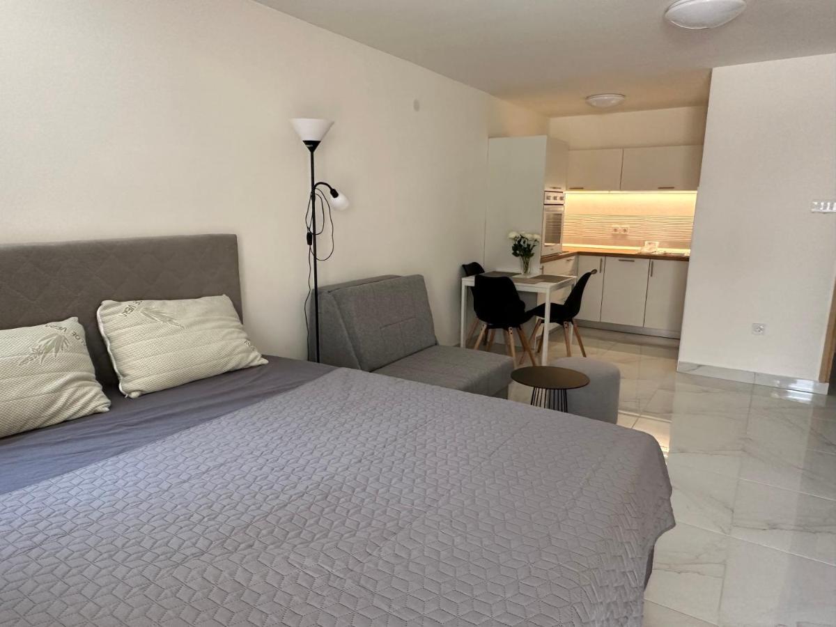 Apartamento Apartman Vir Exterior foto